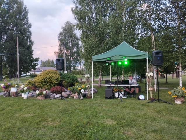 Pasākums "Vasaras balle" pie Maļinovas pagasta saieta nama atpūtas laukumā